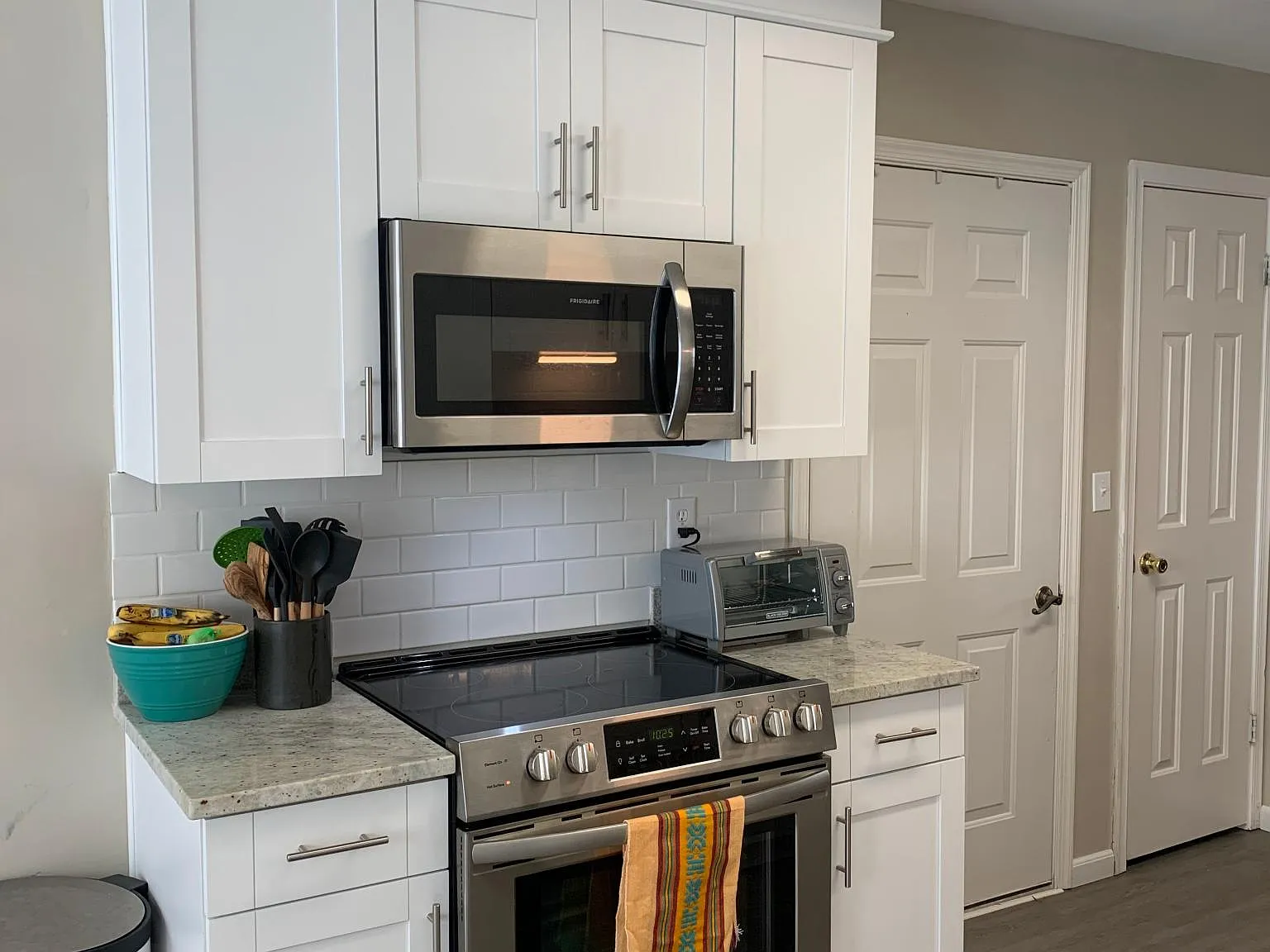 1133 Highcliff Ct — Photo 3