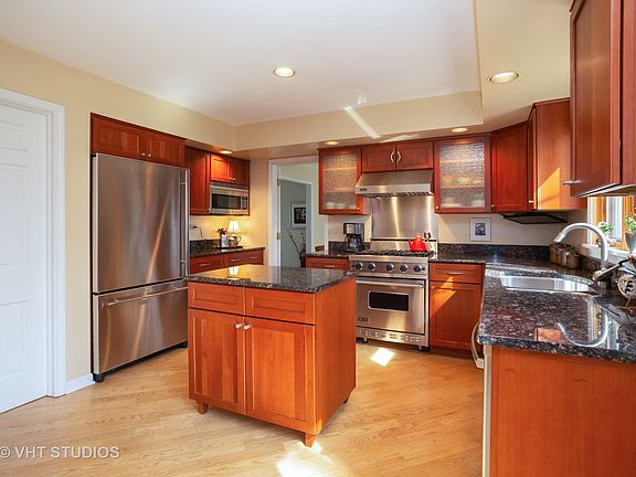 5th image of 115 N Harvard Ave