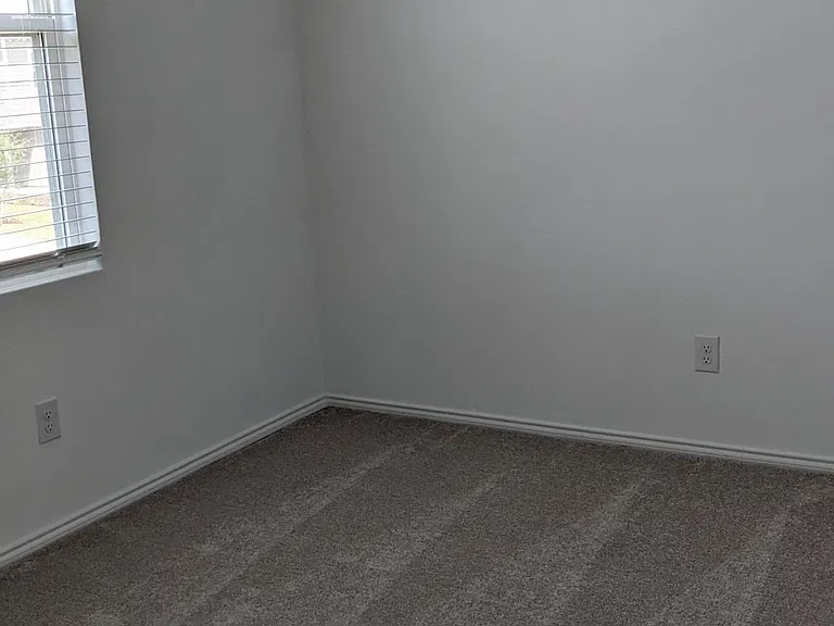 1508 Silver Oak Ln — Photo 15