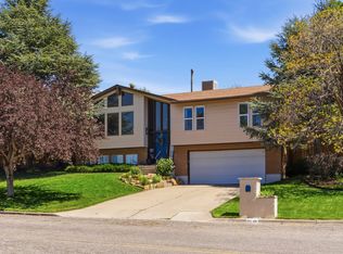 46 N Country Ln, Fruit Heights, UT 84037