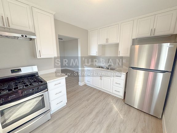 5th image of 835 27th St