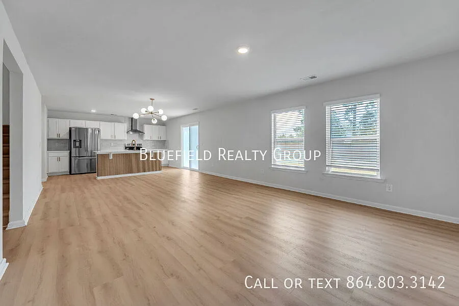 4 Bedroom | 3 Bathroom Home With Modern Updates In Cannon Springs! $2,200/Mo Rent — Photo 3