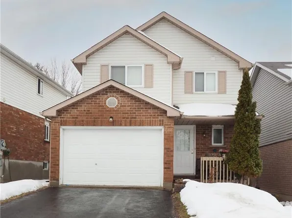 429 Exmoor St, Waterloo, ON N2K 3X5
