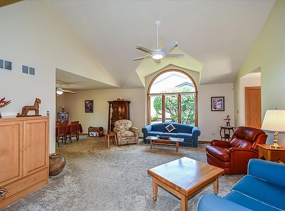 2nd image of 9520 Debbie Ln
