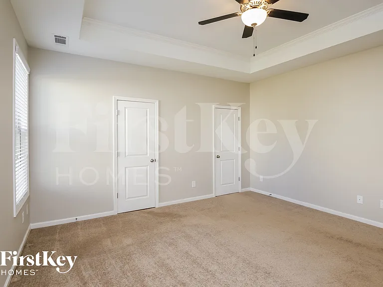 122 Candler Park Dr — Photo 10