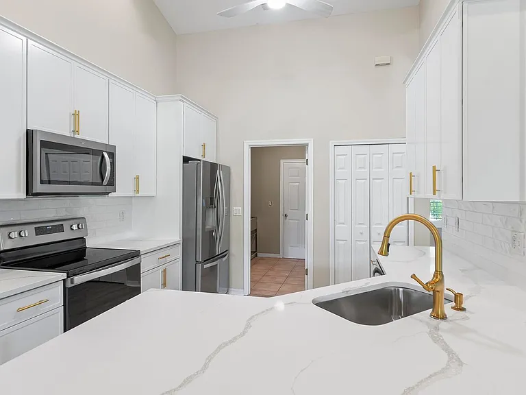 24 Lakecliff Dr — Photo 27