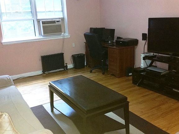 5th image of 13532 78th Ave APT E