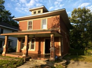 309 N 11th St, Van Buren, AR 72956