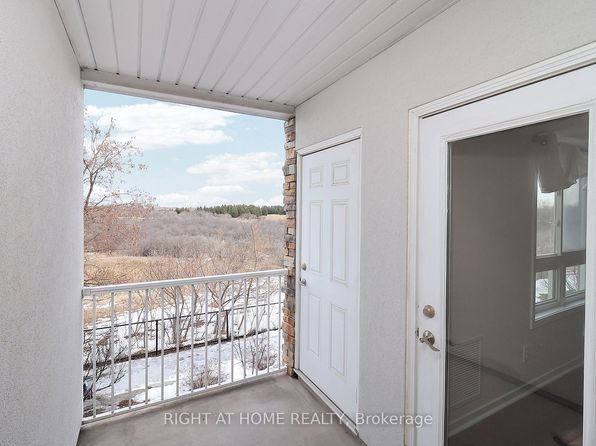 6 Dayspring Cir #2206, Brampton, ON L6P 2Z6