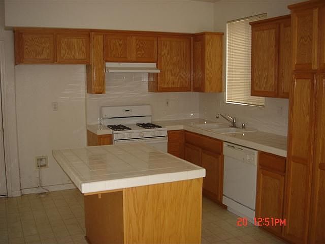 2nd image of 4168 Heirloom Ln