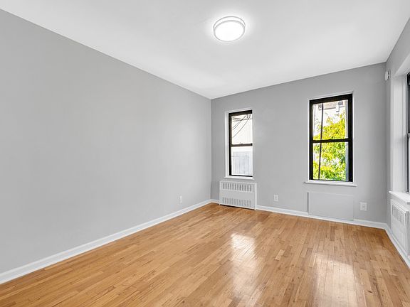3rd image of 452 E 78th St APT 3D