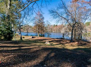 1644 Cross Lake Blvd, Shreveport, LA 71109