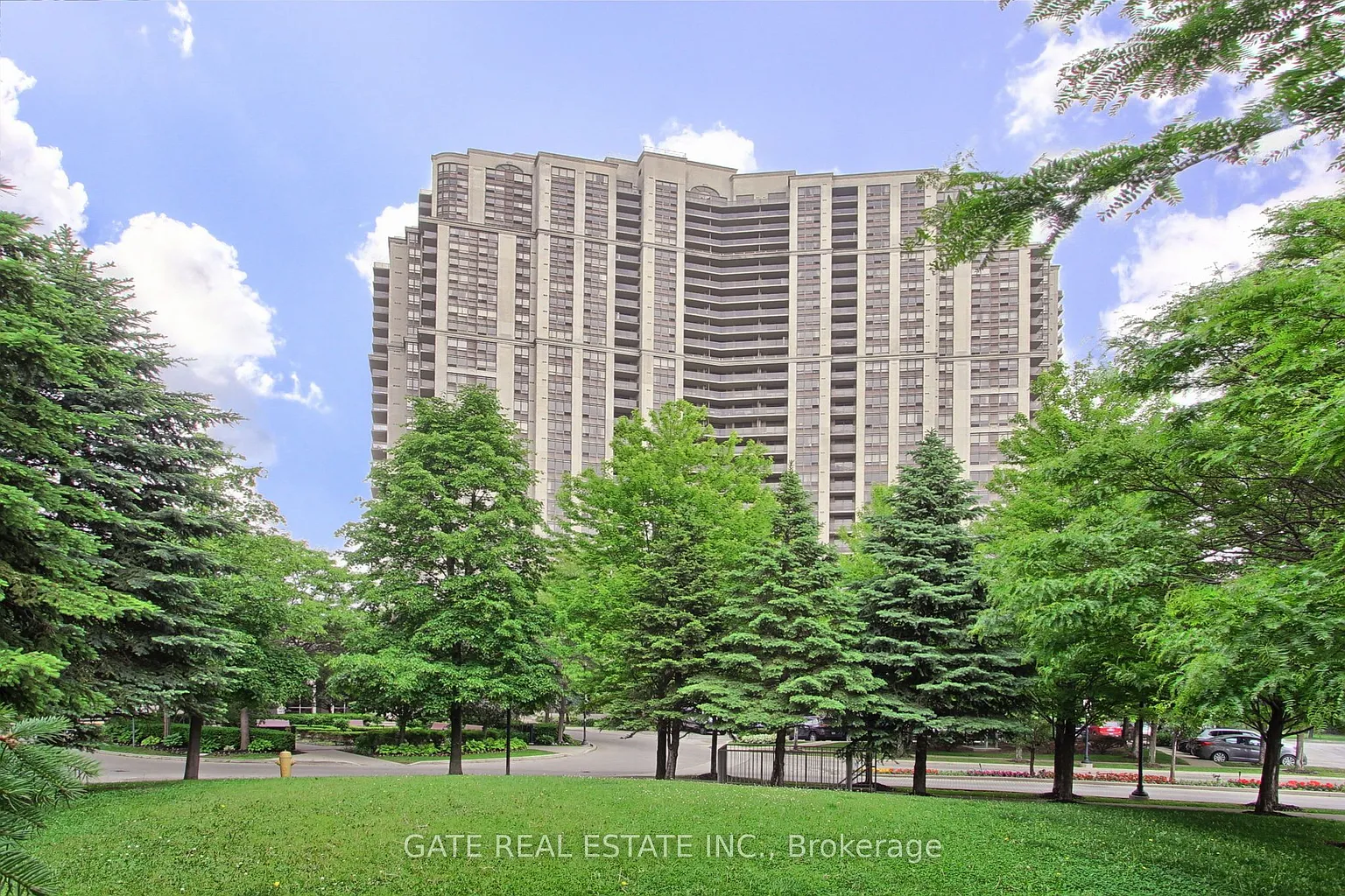 700 Humberwood Blvd #Penthouse 31 photo 1