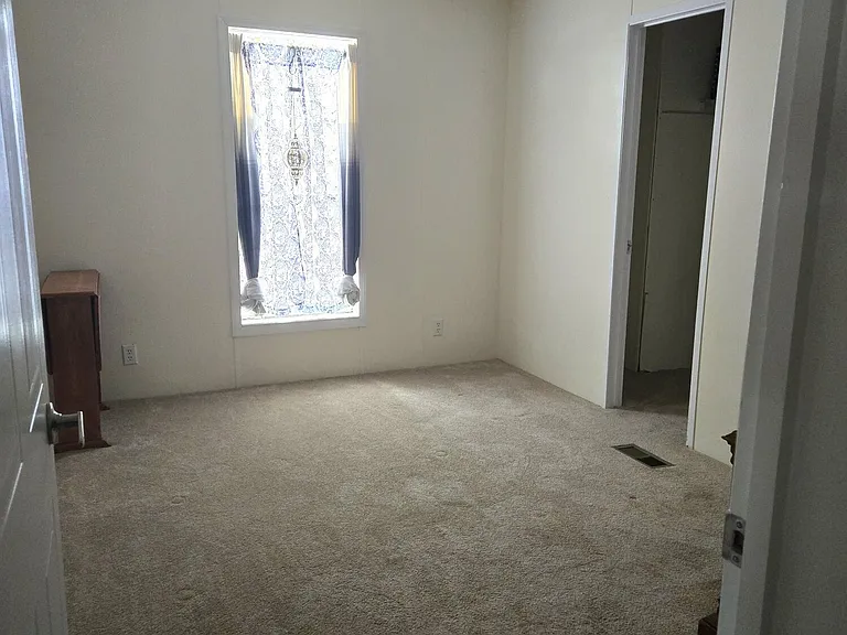 2115 Bent Oak Ct — Photo 12
