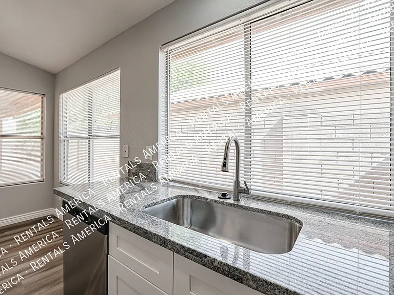 3930 E Harvard Ave — Photo 9