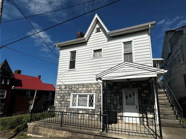 236 E Crawford Ave, Connellsville, PA 15425