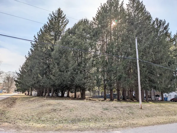 3rd St, Bangor, MI 49013