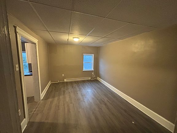5th image of 409 W Broad St #4