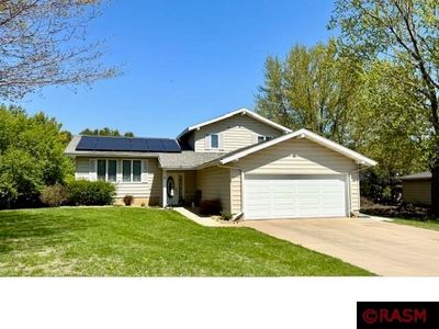 6 Learig Ln, Saint James, MN, 56081