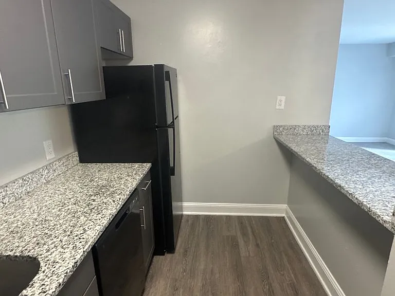 3331 Hewitt Ave #1 — Photo 35