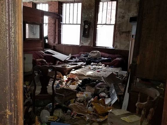 5th image of 315 A St