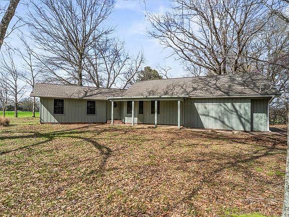 2nd image of 145 Quail Rd