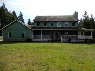 1218 Strawberry Mountain Ln, Roseburg, OR 97470