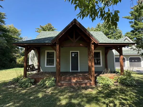 3093 State Route 22, Peru, NY 12972