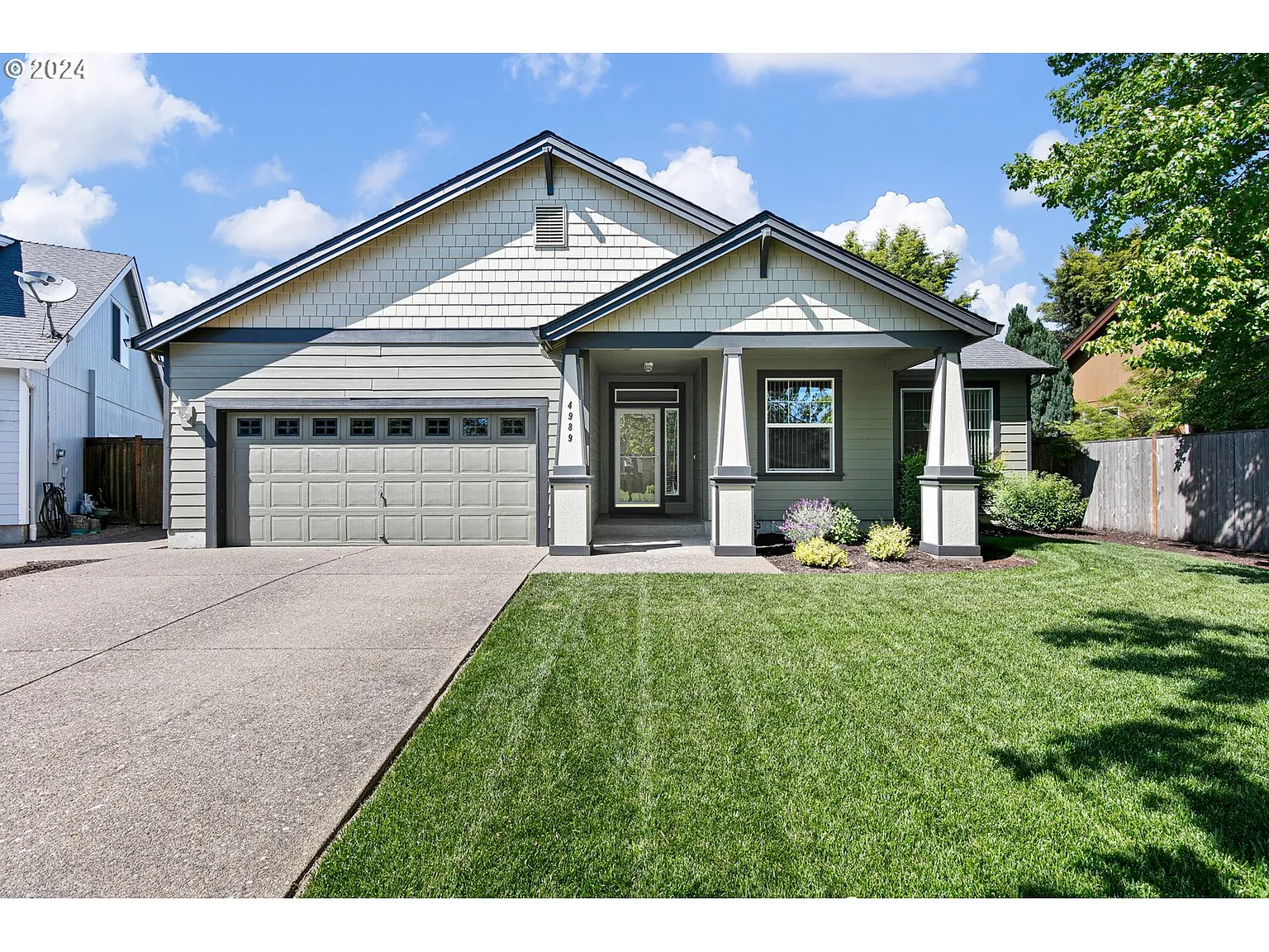 4989 Hyde Ln photo 1