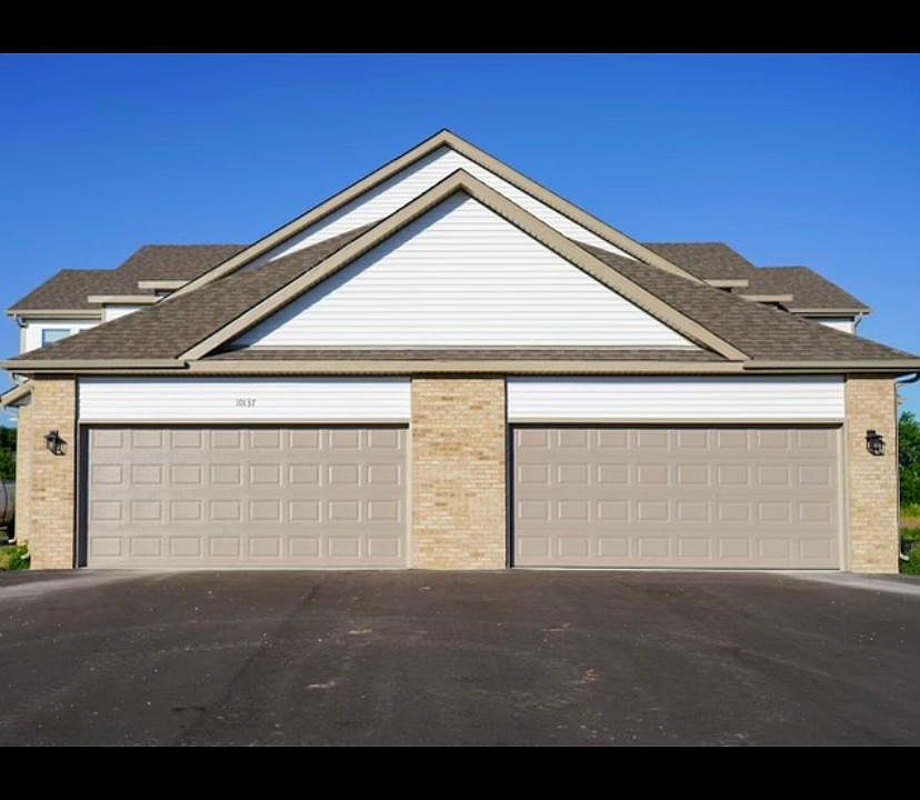 2 Car Garage