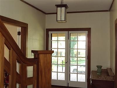 2nd image of 254 Schenck Ave
