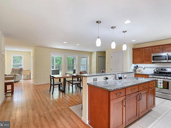 5th image of 28830 Serenity Ln