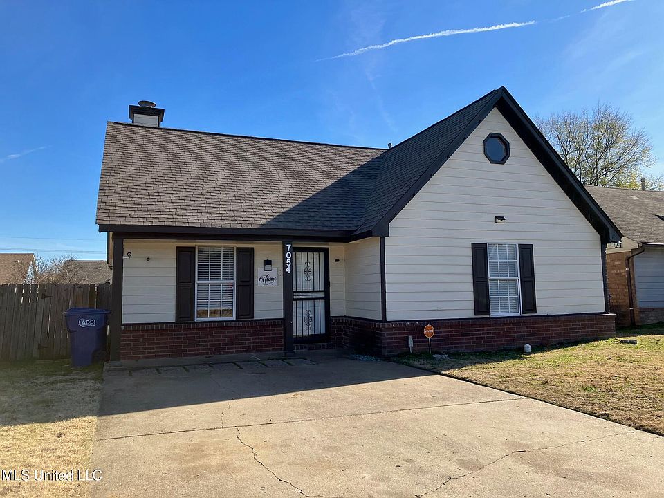 1st image of 7054 Foxhall Dr