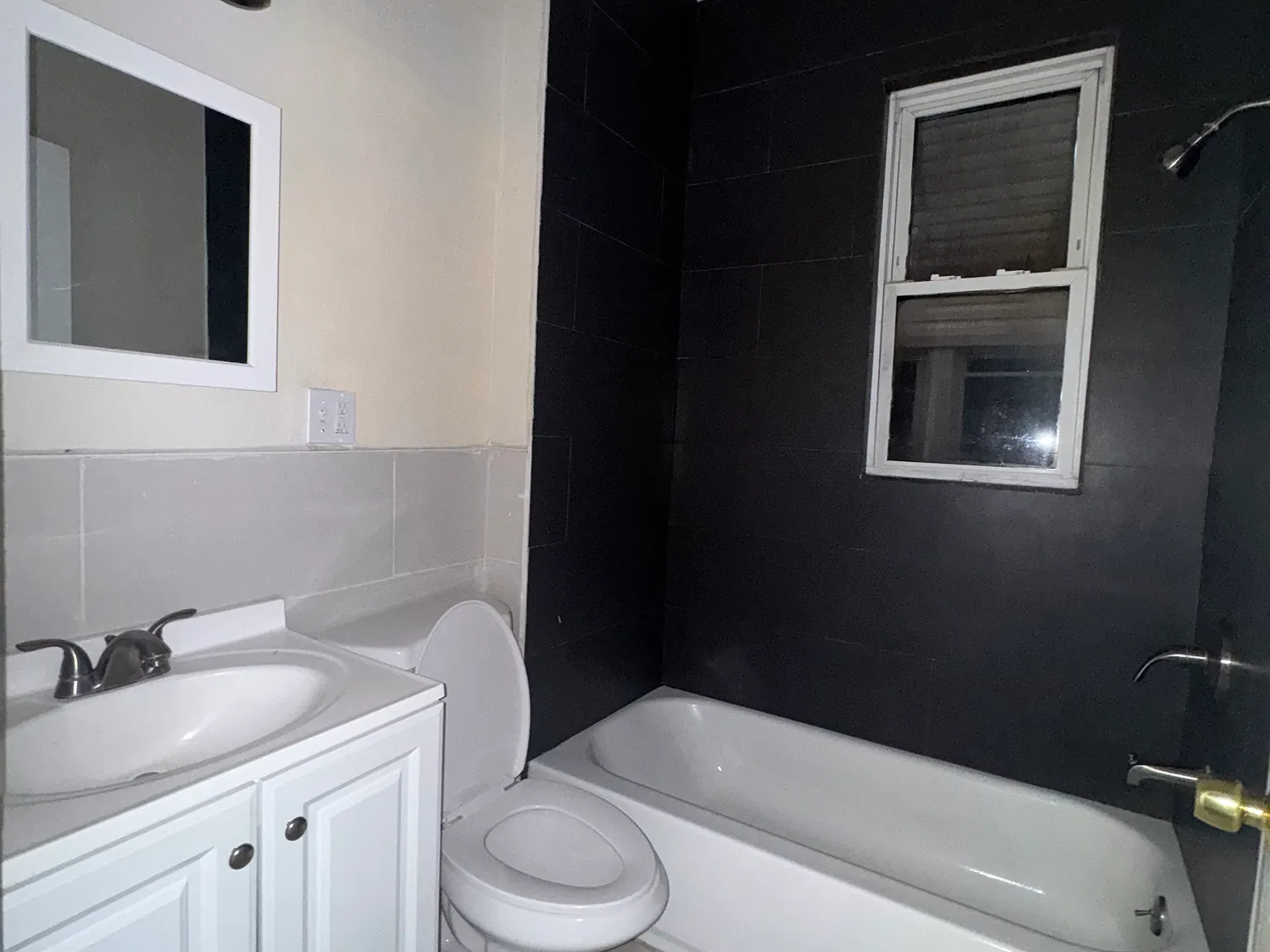 2 bed, $1,995 — Photo 2