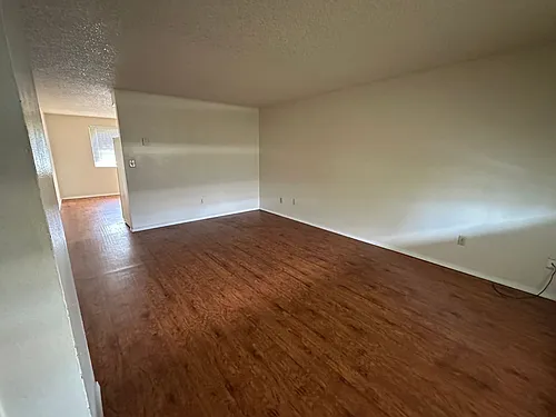 355 E 5th Ave Photo 1