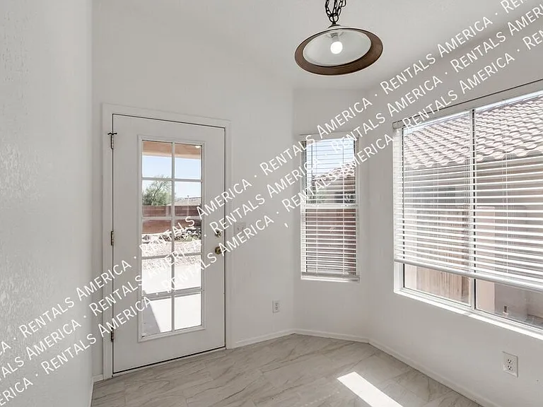5573 W Dove Of Peace Dr — Photo 10