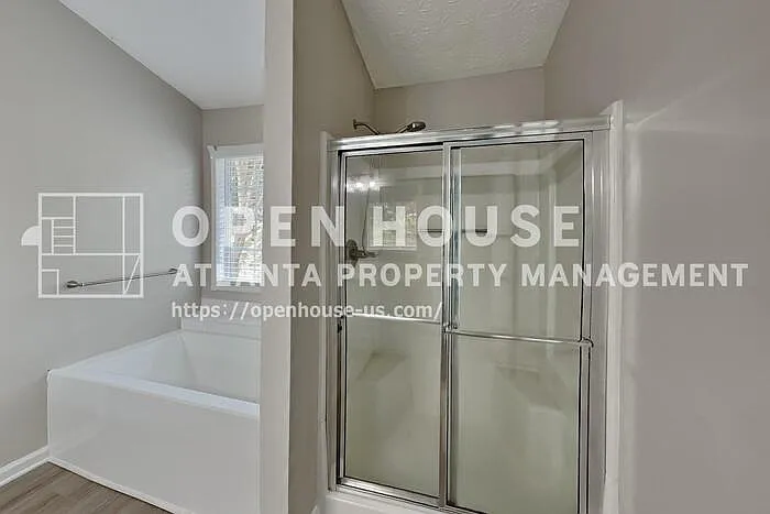 2070 Charleston Oak Cir — Photo 12