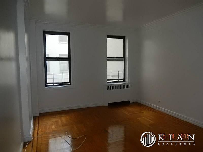 2nd image of 166 E 205th St APT 3A