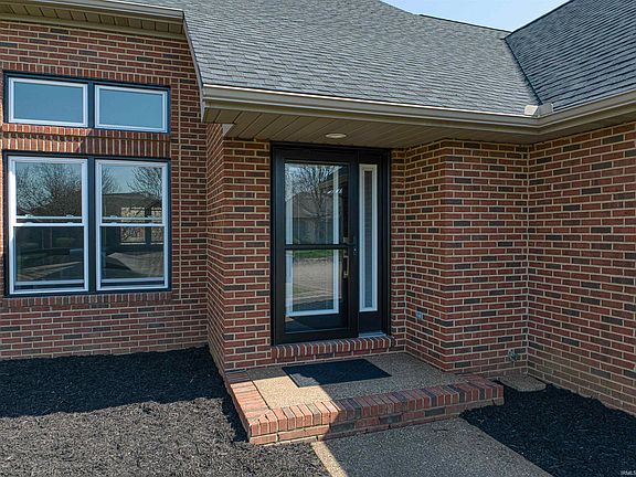 3rd image of 3600 Carmona Dr