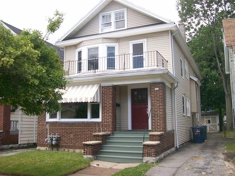 1st image of 121 Merrimac St