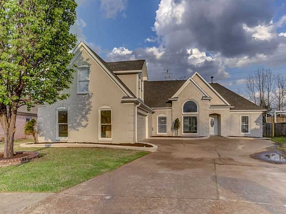 2nd image of 9367 Helmsley Dr