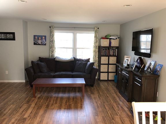 5th image of 59 Lakeside Dr