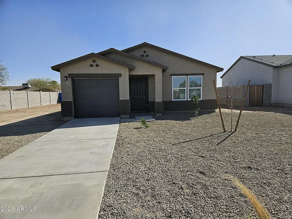 14735 S Amado Blvd
