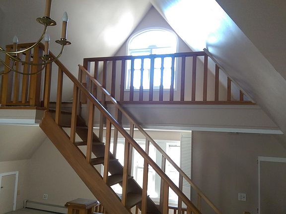 4th image of 219 Hampshire St APT 5