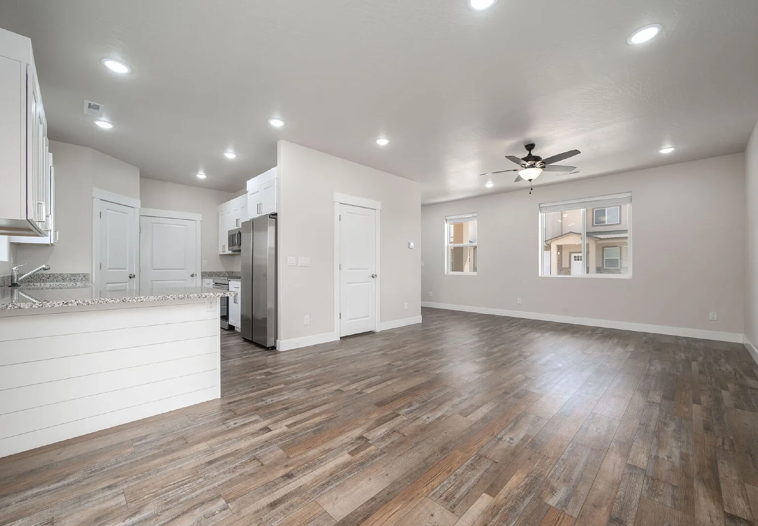 4 bed, 2.5 bath, 1633 sqft, $1,725 — Photo 4