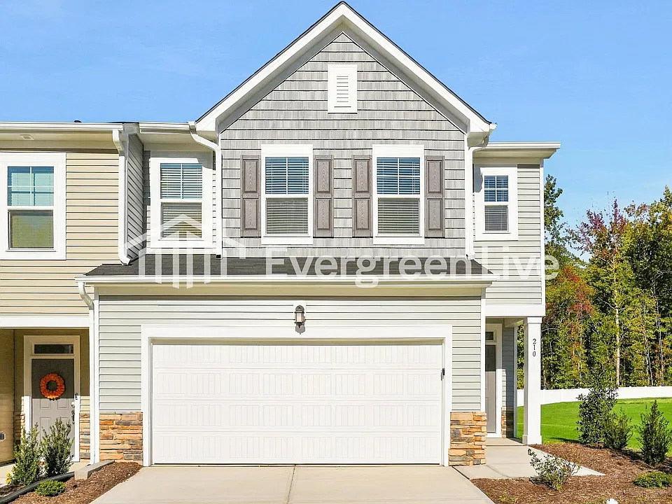 210 Tree Moss Ct