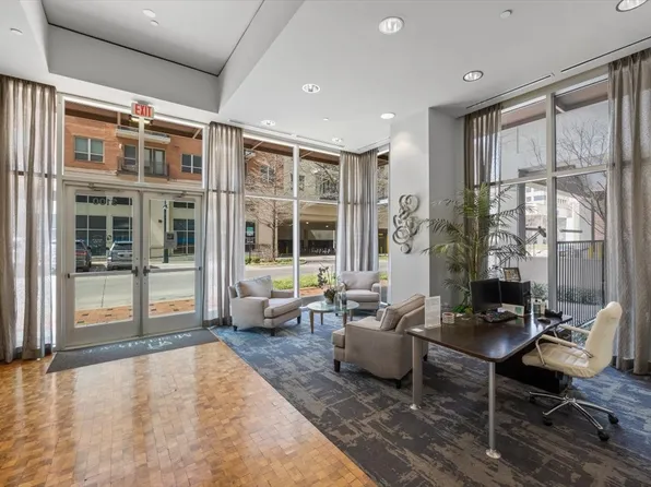 3100 W 7th St APT 719, Fort Worth, TX 76107