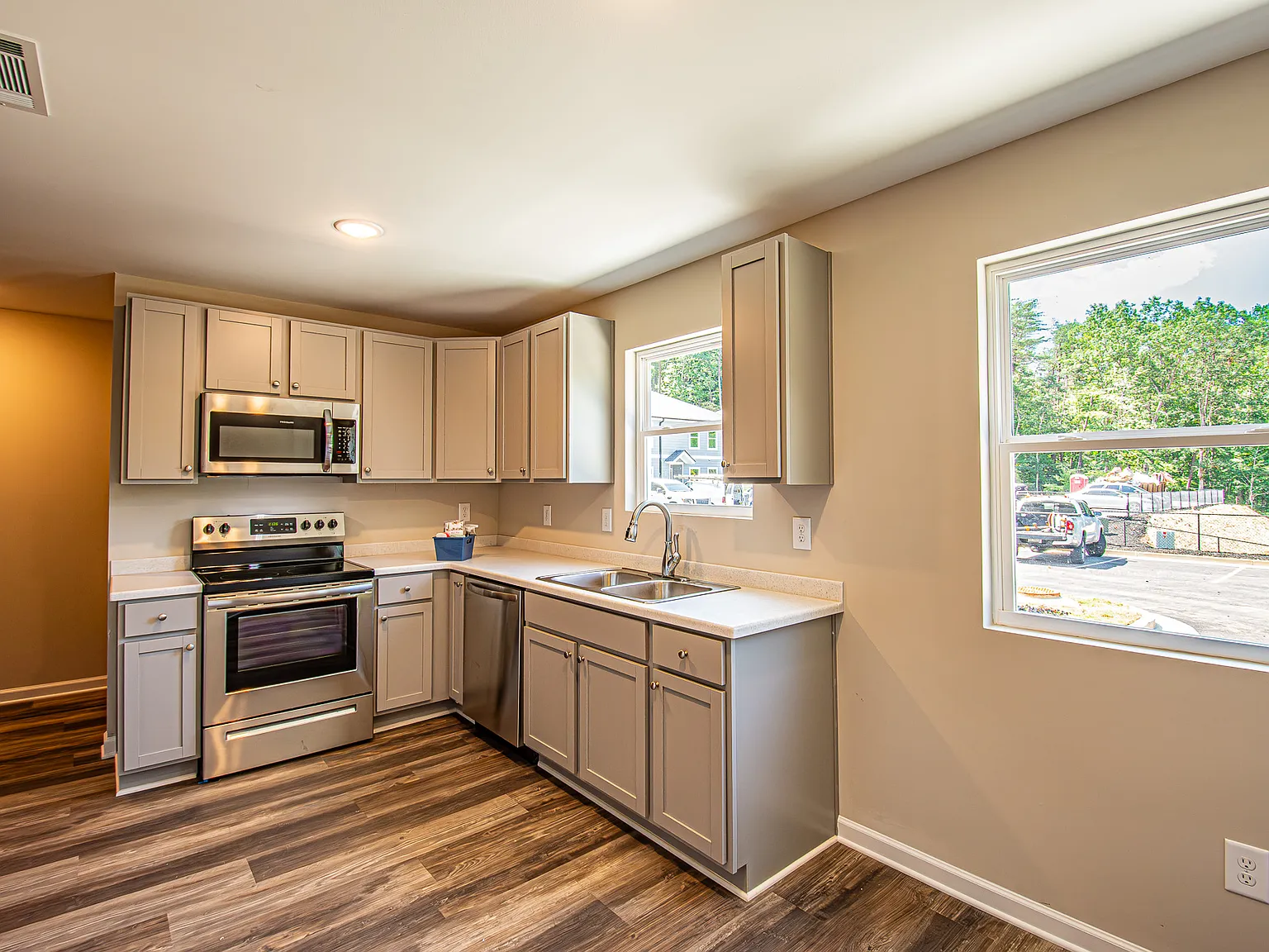 4 bed, 1850 sqft, $750 — Photo 4