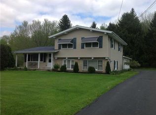 1524 Sandy Ln, Hermitage, PA 16148