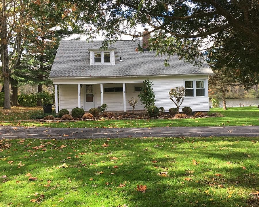 1st image of 8855 Carter Dr